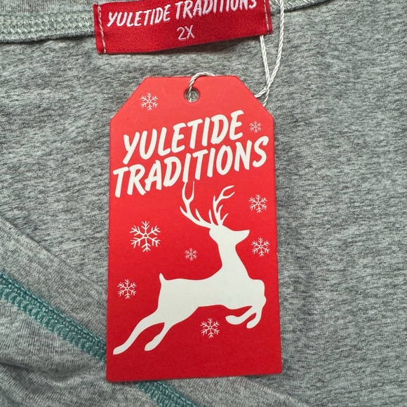 Mrs. Claus But Married To Grinch Top Funny Womens 2X Christmas Bling Shirt NWT - Picture 3 of 6